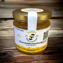 Lade das Bild in den Galerie-Viewer, Sonnenblumenhonig aus der Harzregion - cremig
